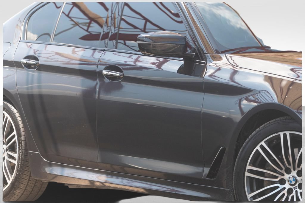 Used 2018 BMW 540i xDrive AWD/4WD image 11