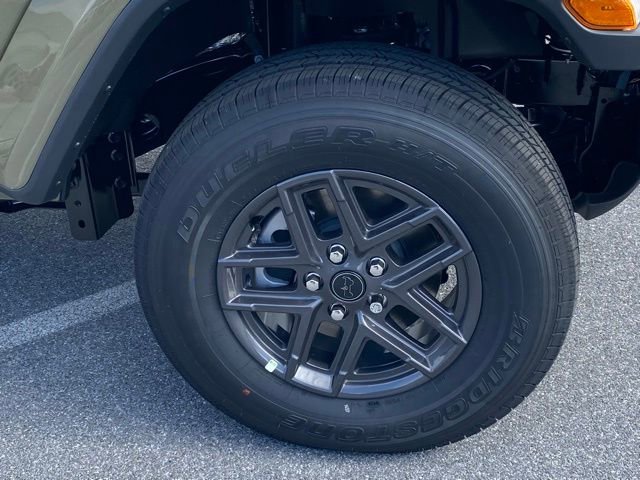 New 2026 Jeep Gladiator Sport image 11