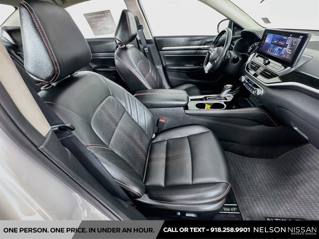 Certified 2025 Nissan Altima 2.5 SR w/ SR Premium Package FWD image 27