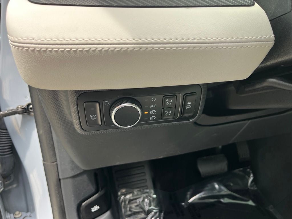 Certified 2025 Ford Mustang Mach-E Premium AWD/4WD image 39