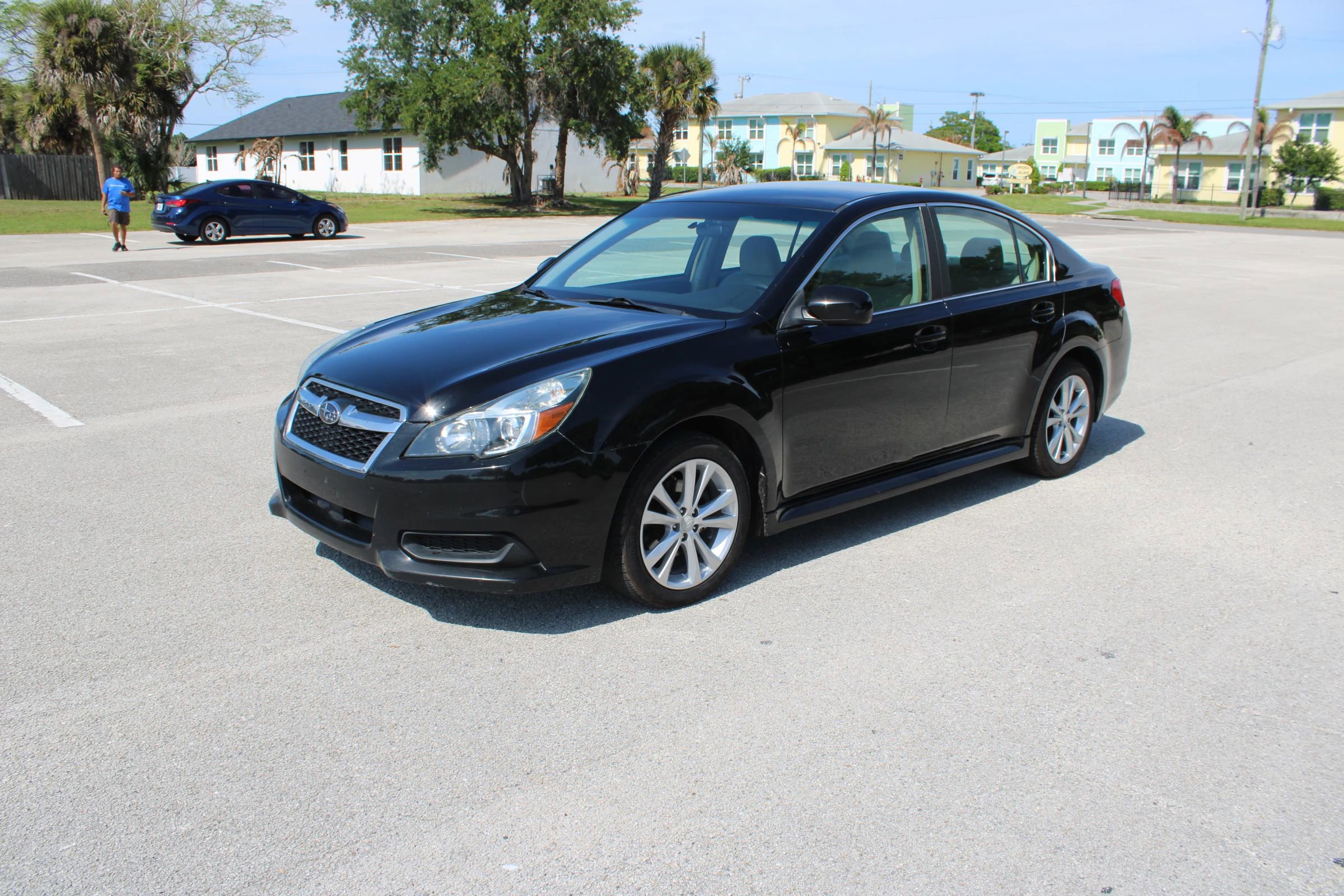 Used 2014 Subaru Legacy 2.5i Premium AWD/4WD image 3