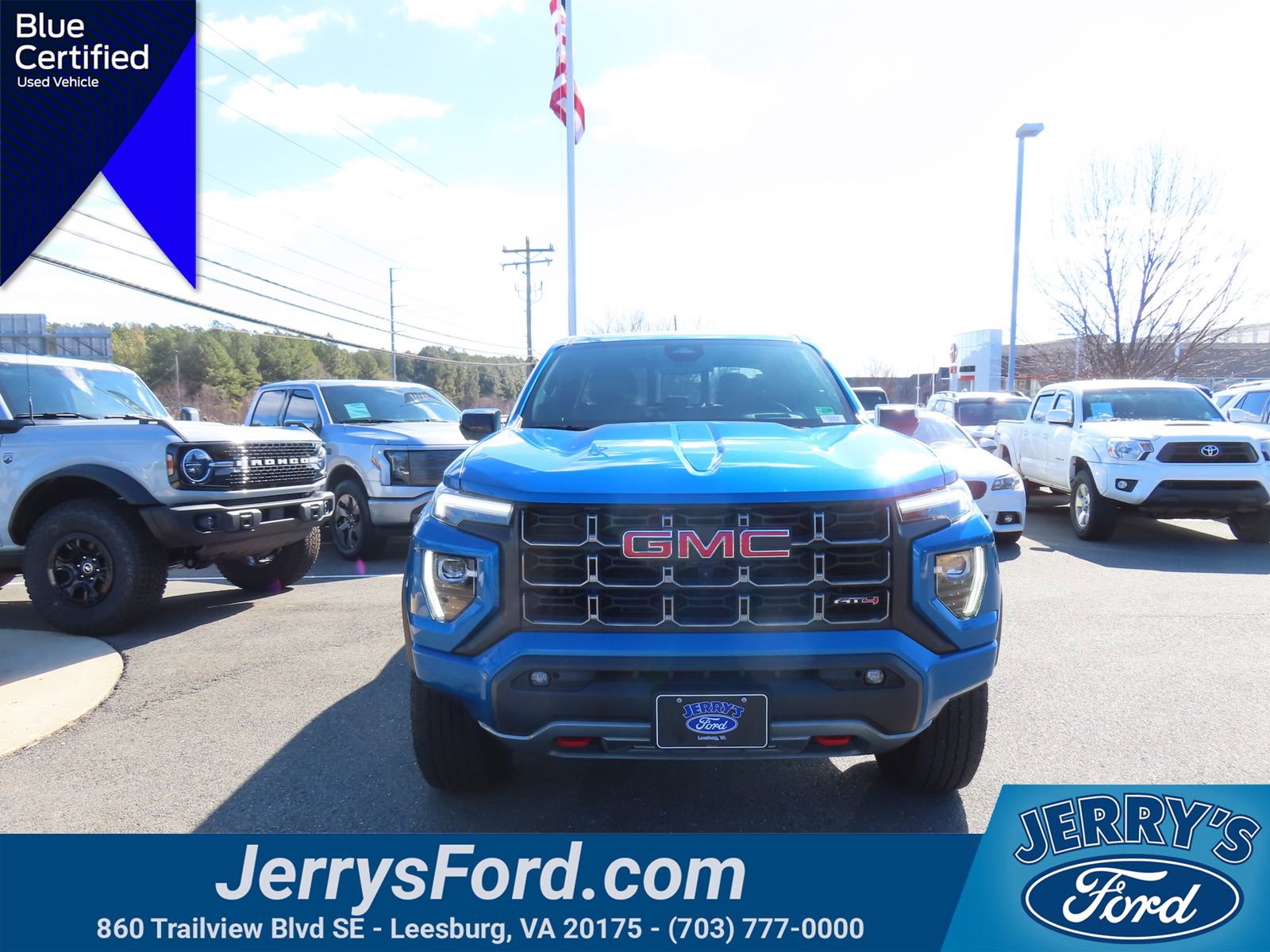 Used 2023 GMC Canyon AT4 w/ AT4 Premium Package image 3