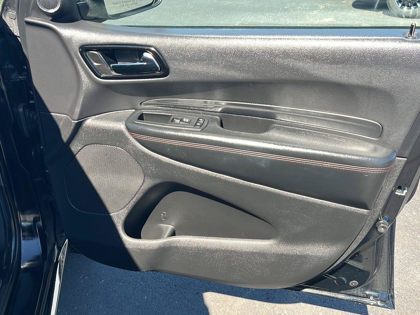 Used 2025 Dodge Durango GT AWD/4WD image 29