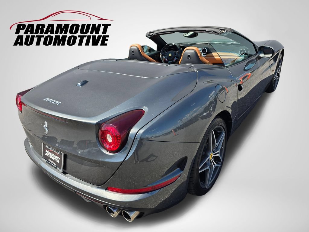Used 2015 Ferrari California T RWD image 17