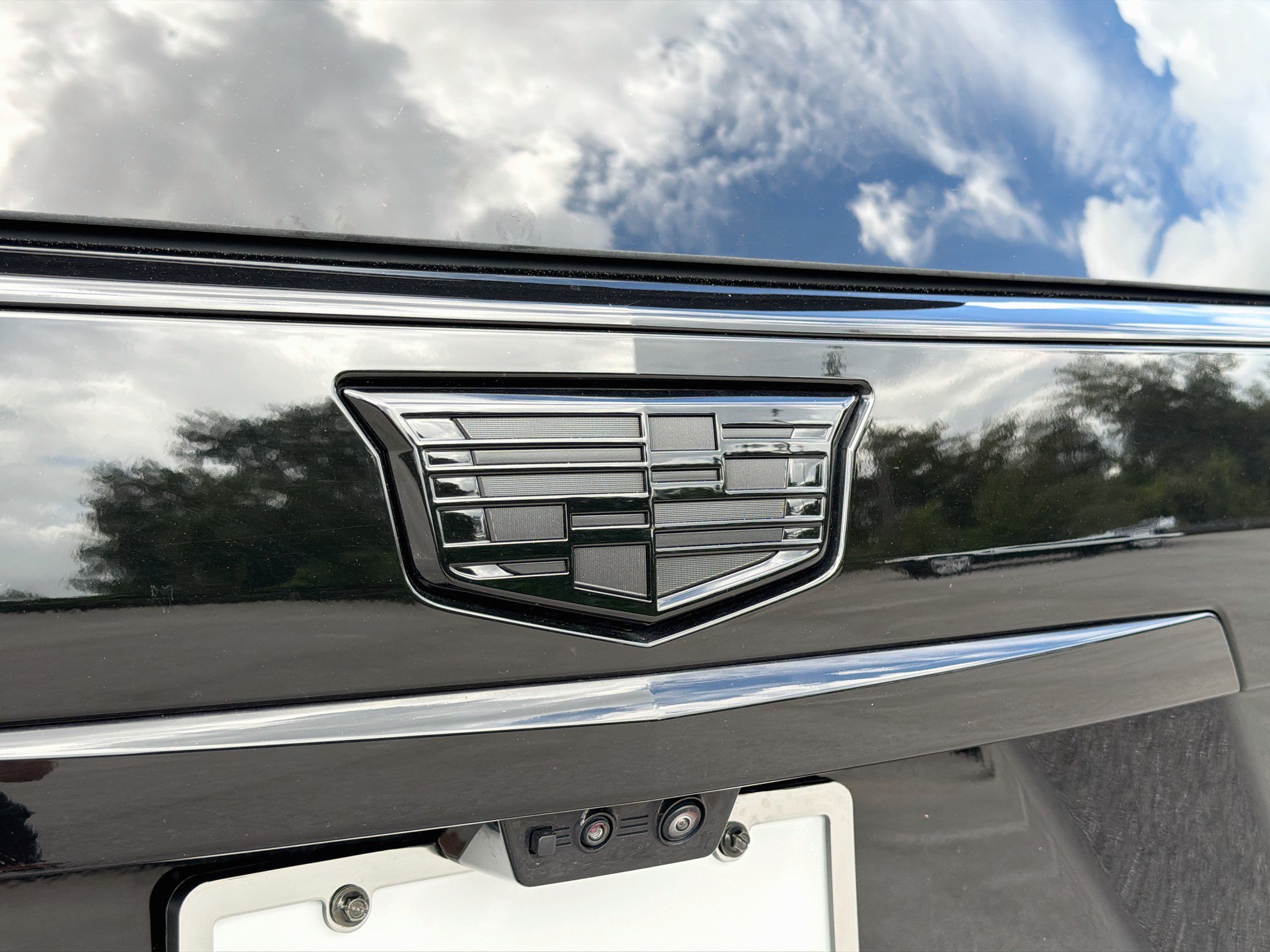 Used 2026 Cadillac Escalade V w/ LPO, ONYX Package AWD/4WD image 11