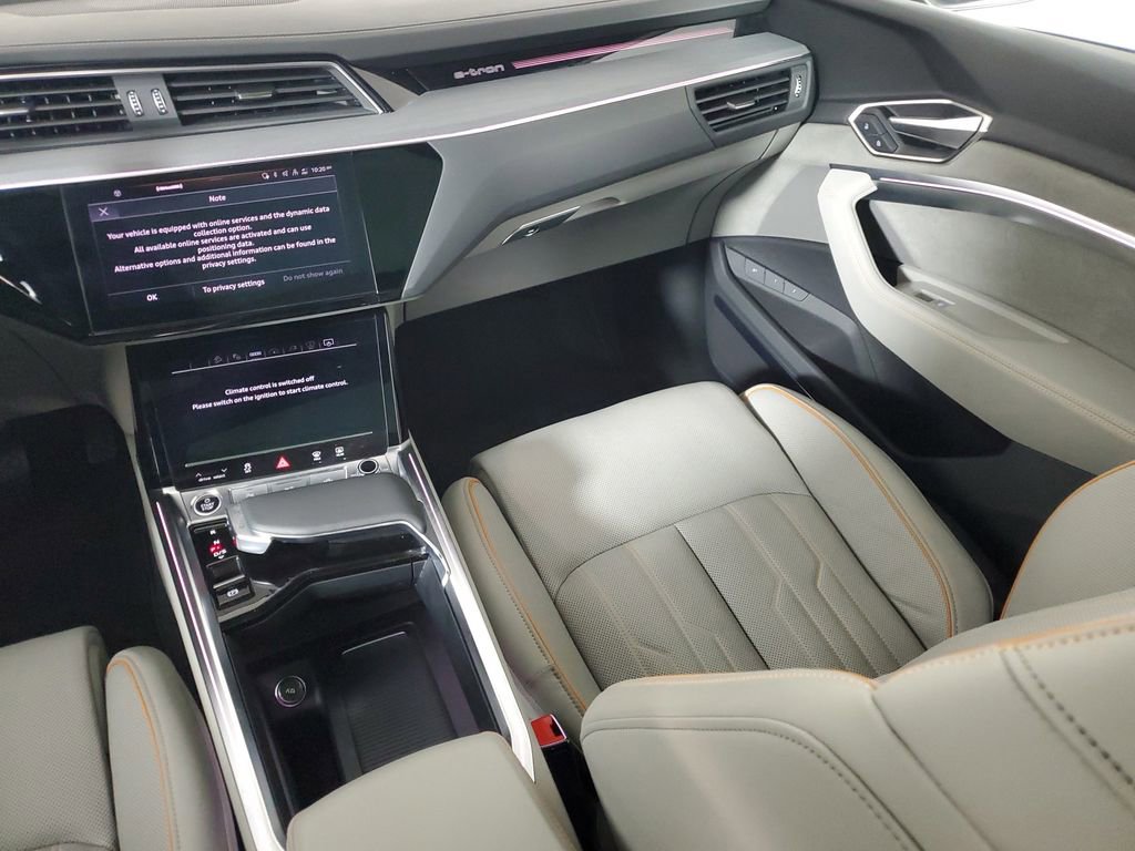 Certified 2024 Audi Q8 e-tron Prestige w/ Prestige Package AWD/4WD image 13