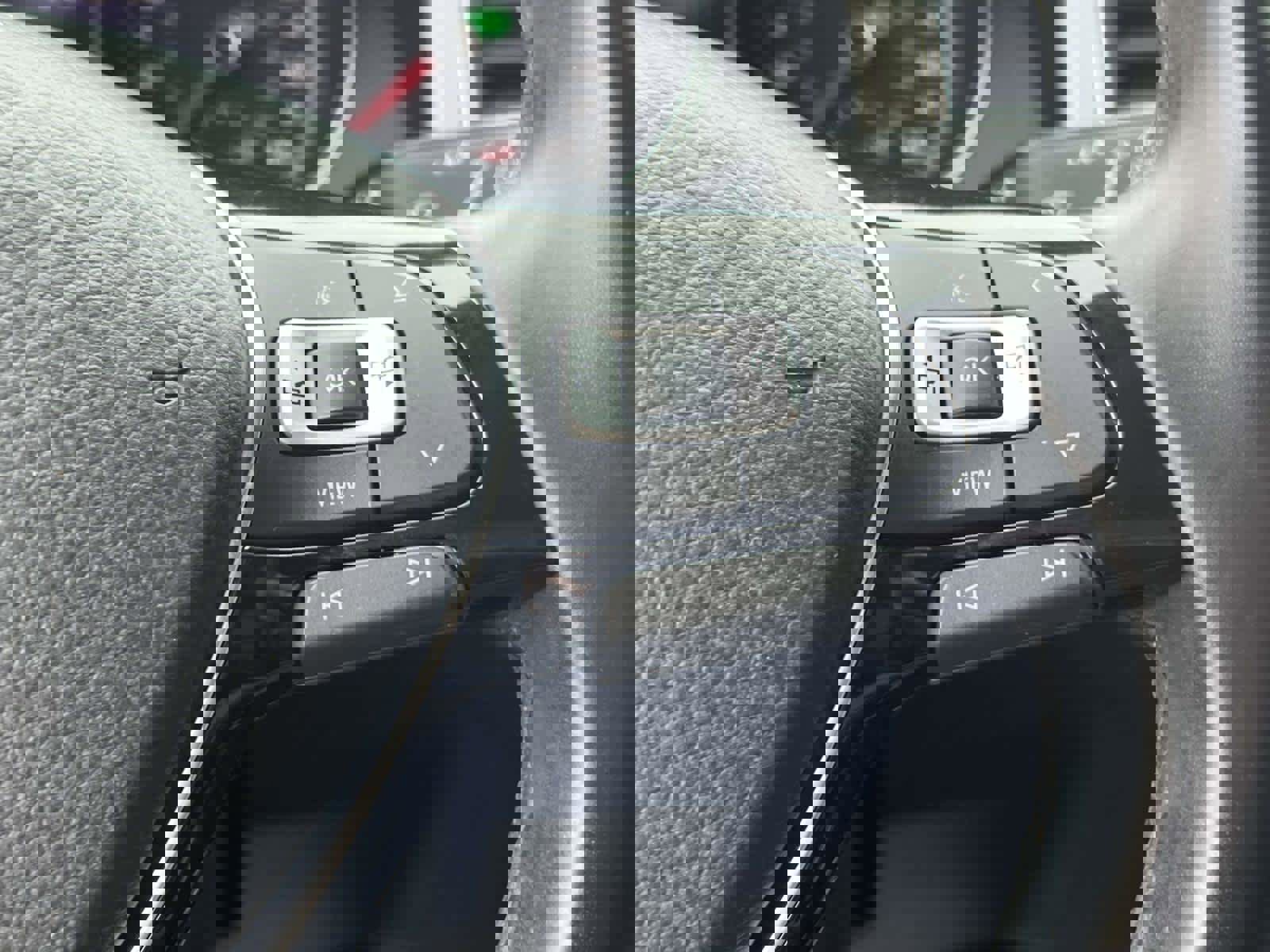 Used 2019 Volkswagen Atlas SE w/ Panoramic Sunroof Package image 29