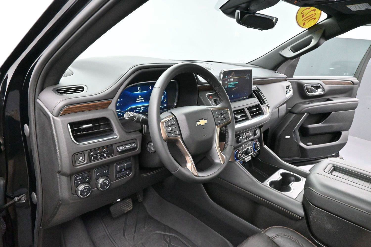 Used 2023 Chevrolet Tahoe High Country AWD/4WD image 13