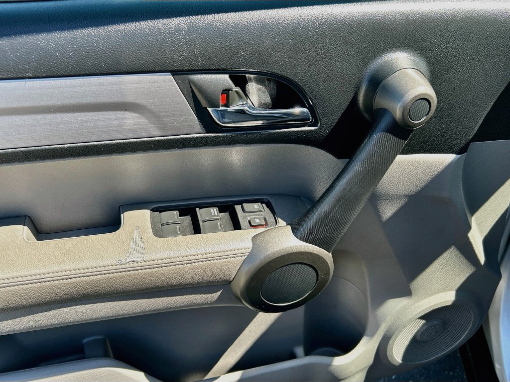 Used 2011 Honda CR-V EX-L image 16
