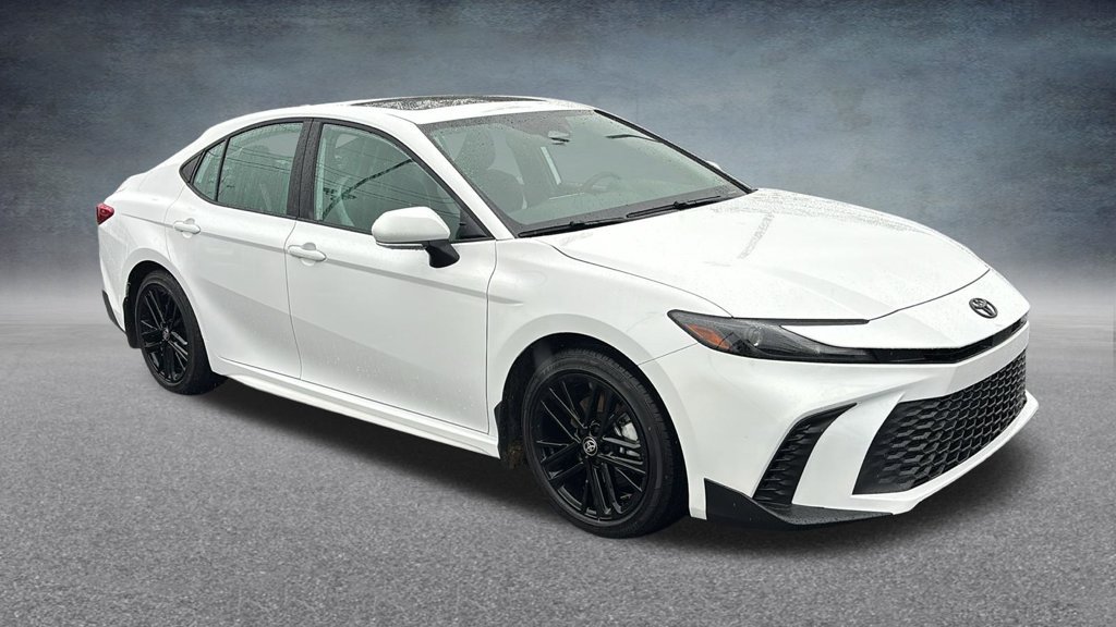 Used 2026 Toyota Camry SE w/ Convenience Package FWD image 3