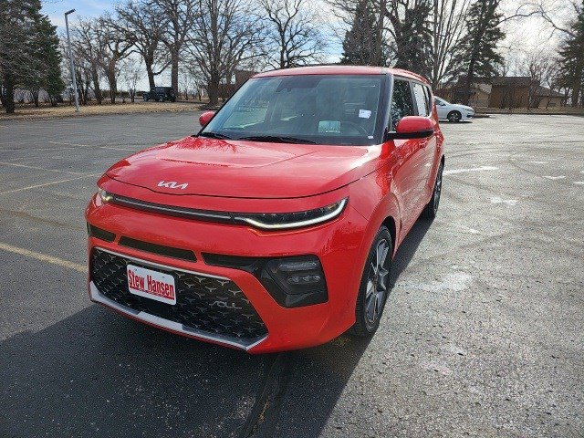 Used 2022 Kia Soul Turbo image 2