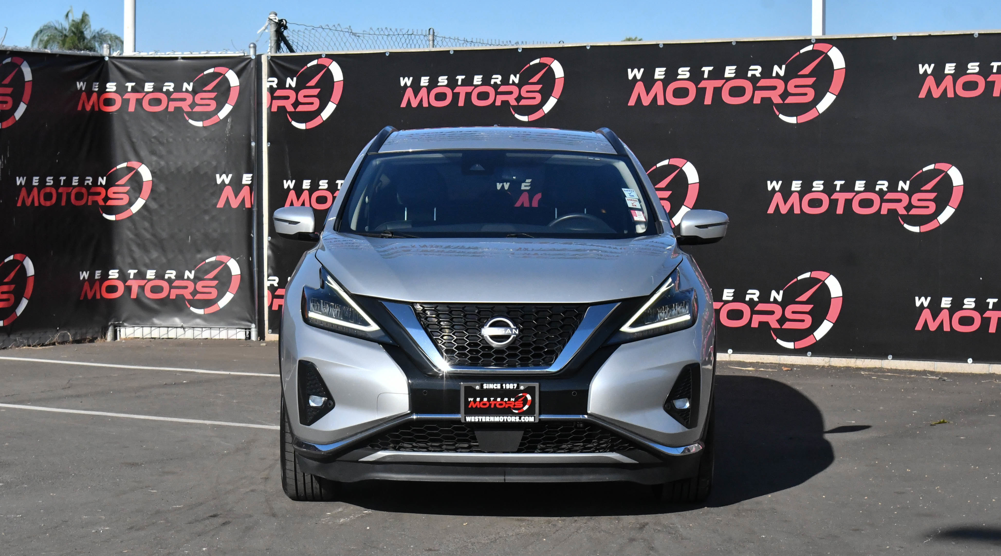 Used 2023 Nissan Murano SV image 2