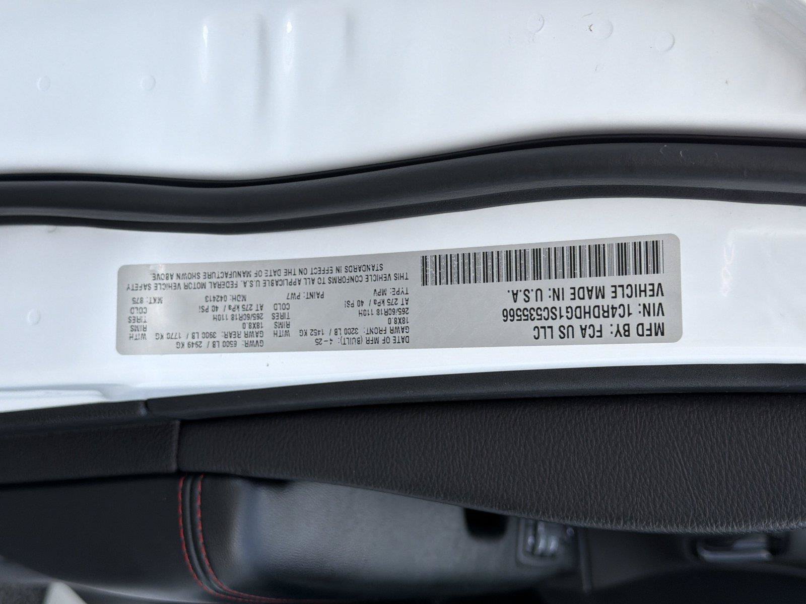 Used 2025 Dodge Durango GT RWD image 35