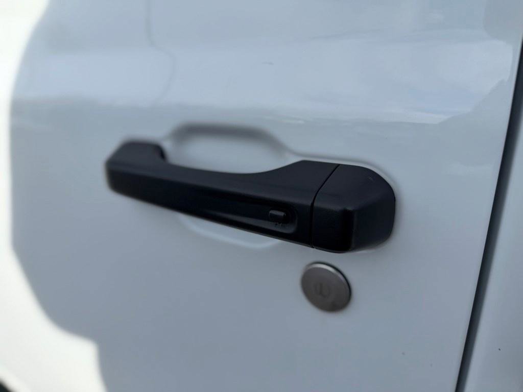 Used 2023 Jeep Wrangler Sahara w/ Cold Weather Group image 15