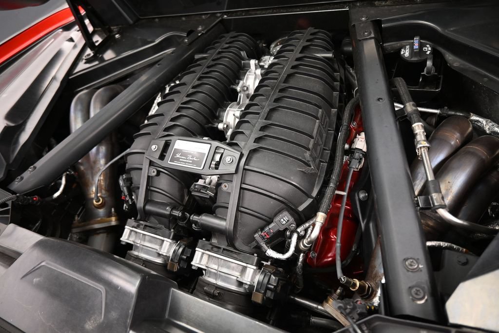 Used 2024 Chevrolet Corvette Z06 RWD image 25