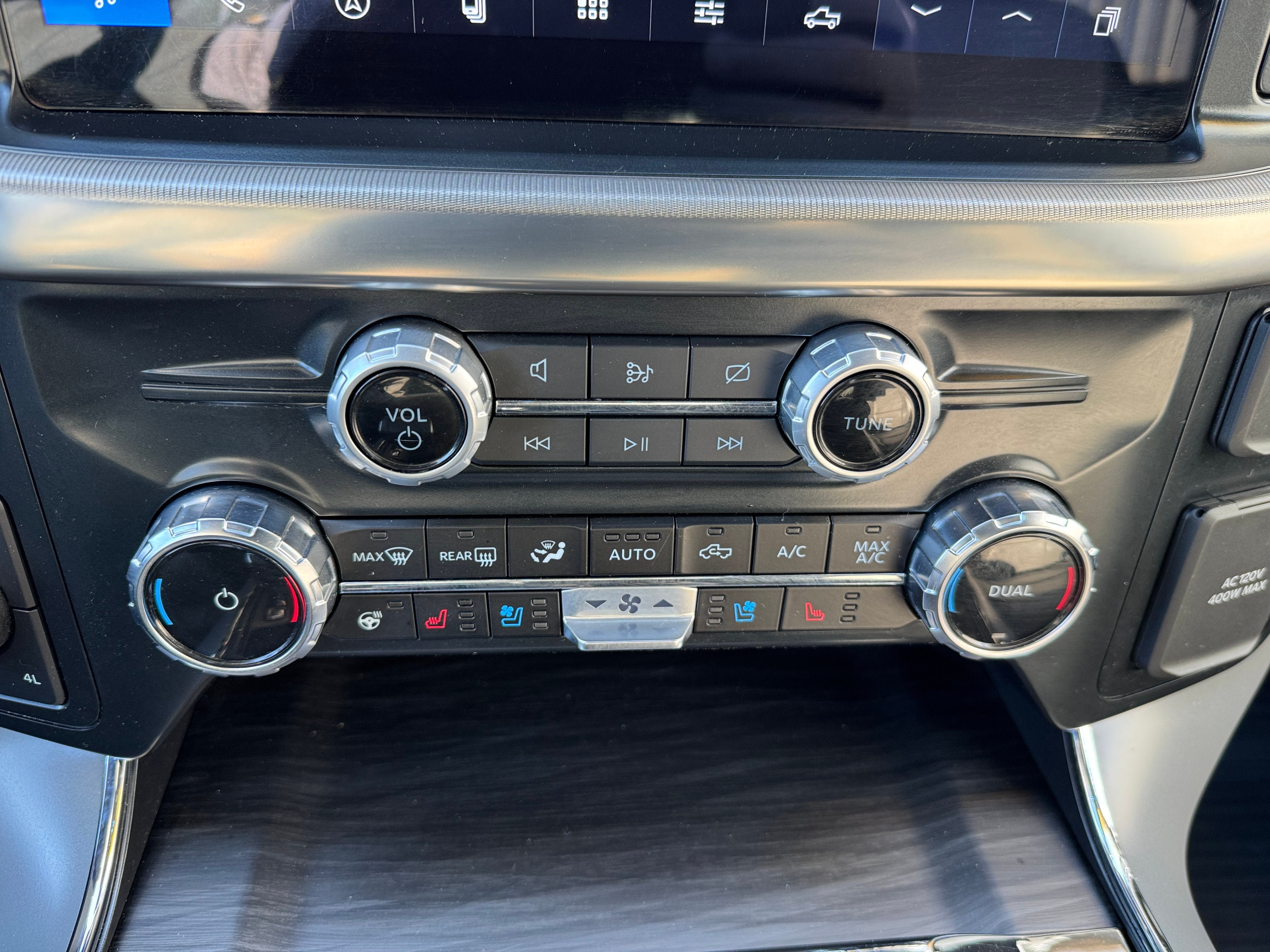 Used 2024 Ford F150 Lariat w/ Bed Utility Package AWD/4WD image 17