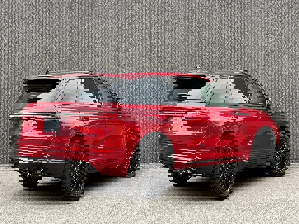 New 2025 Lincoln Corsair AWD w/ Equipment Group 101A image 5