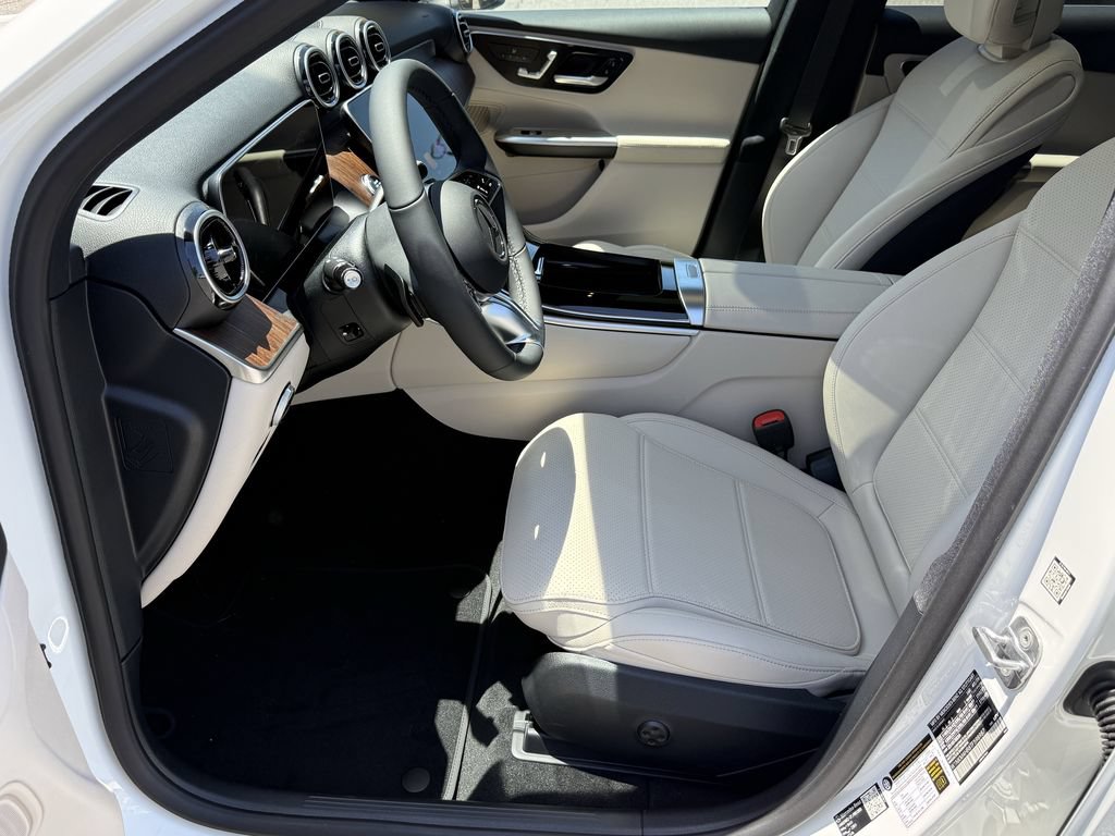 New 2026 Mercedes-Benz GLC 300 4MATIC image 9