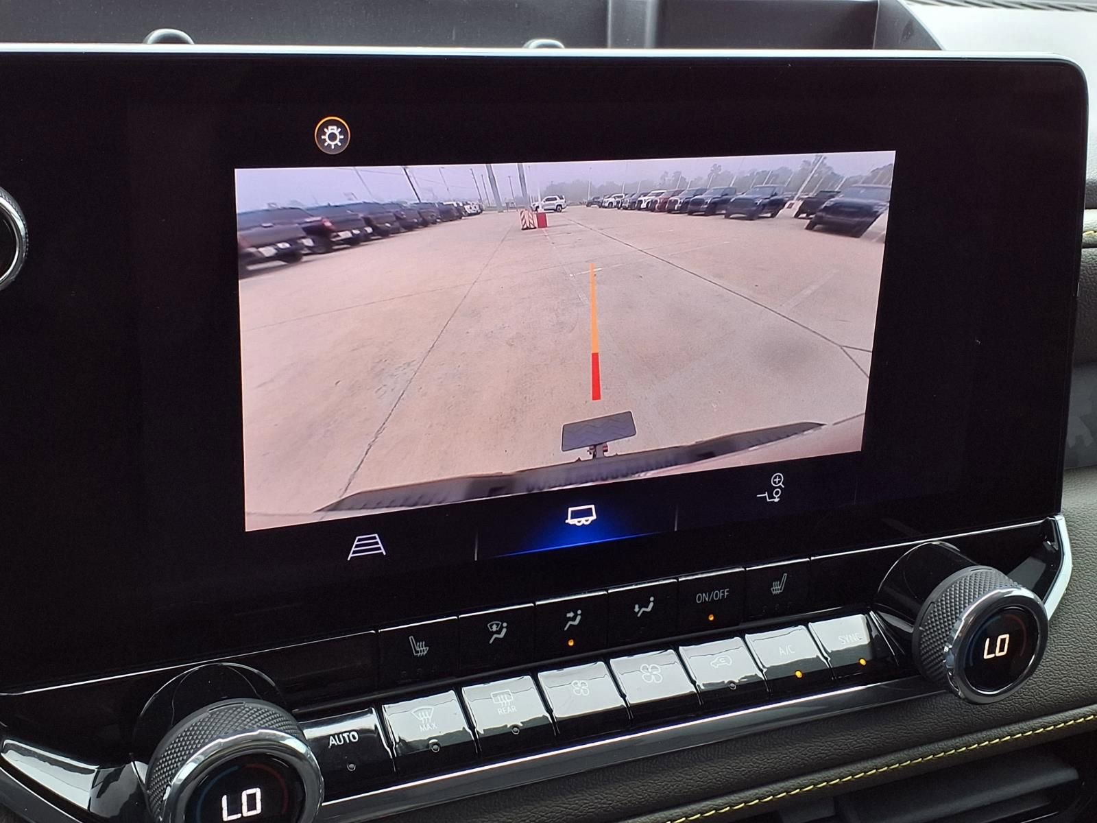 Used 2024 Chevrolet Colorado ZR2 w/ Safety Package image 14