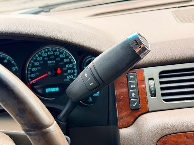 Used 2011 Chevrolet Suburban LTZ image 12