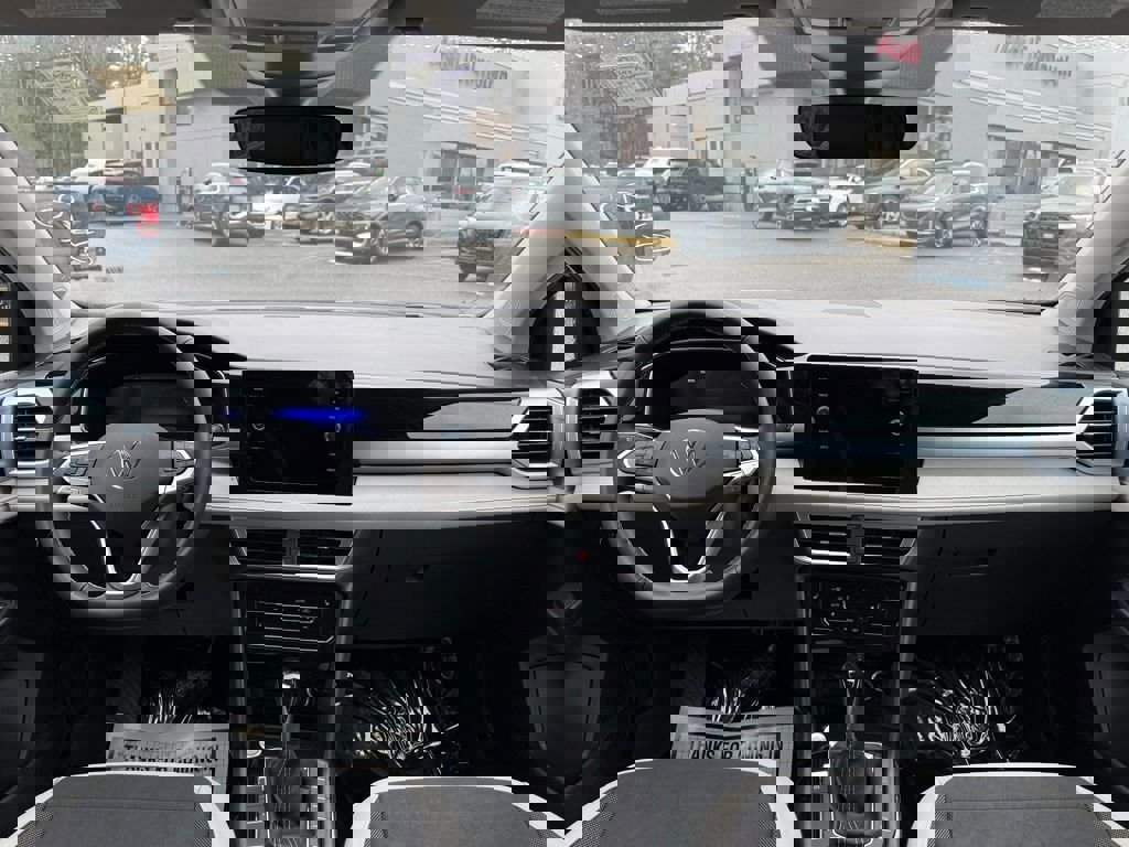 New 2026 Volkswagen Taos SE image 35