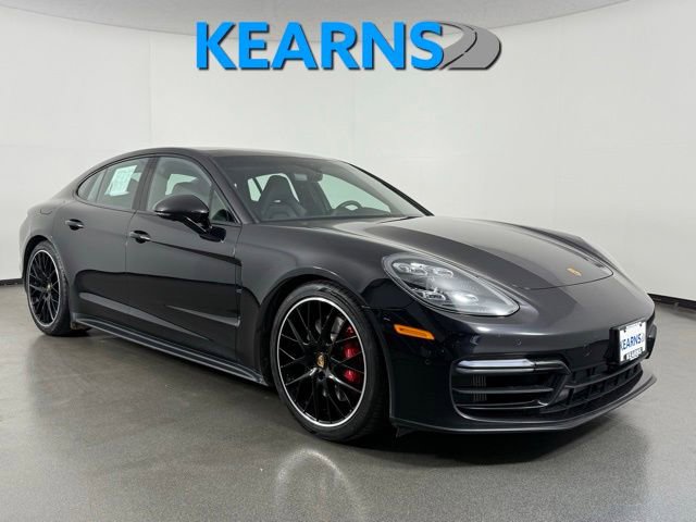 Used 2021 Porsche Panamera GTS image 1
