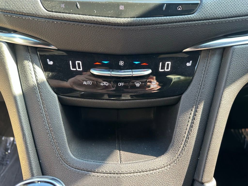 Used 2021 Cadillac XT6 Luxury FWD image 23