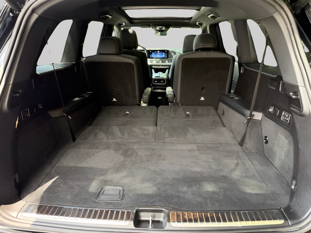 Used 2024 Mercedes-Benz GLS 450 4MATIC image 30