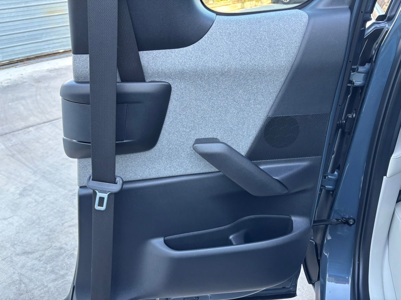 Used 2022 MAZDA MX-30 Electric w/ Premium Plus Pkg image 31