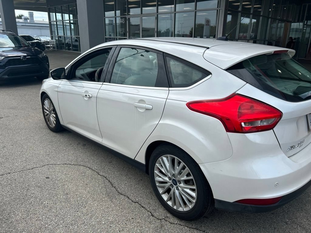 Used 2015 Ford Focus Titanium FWD image 8
