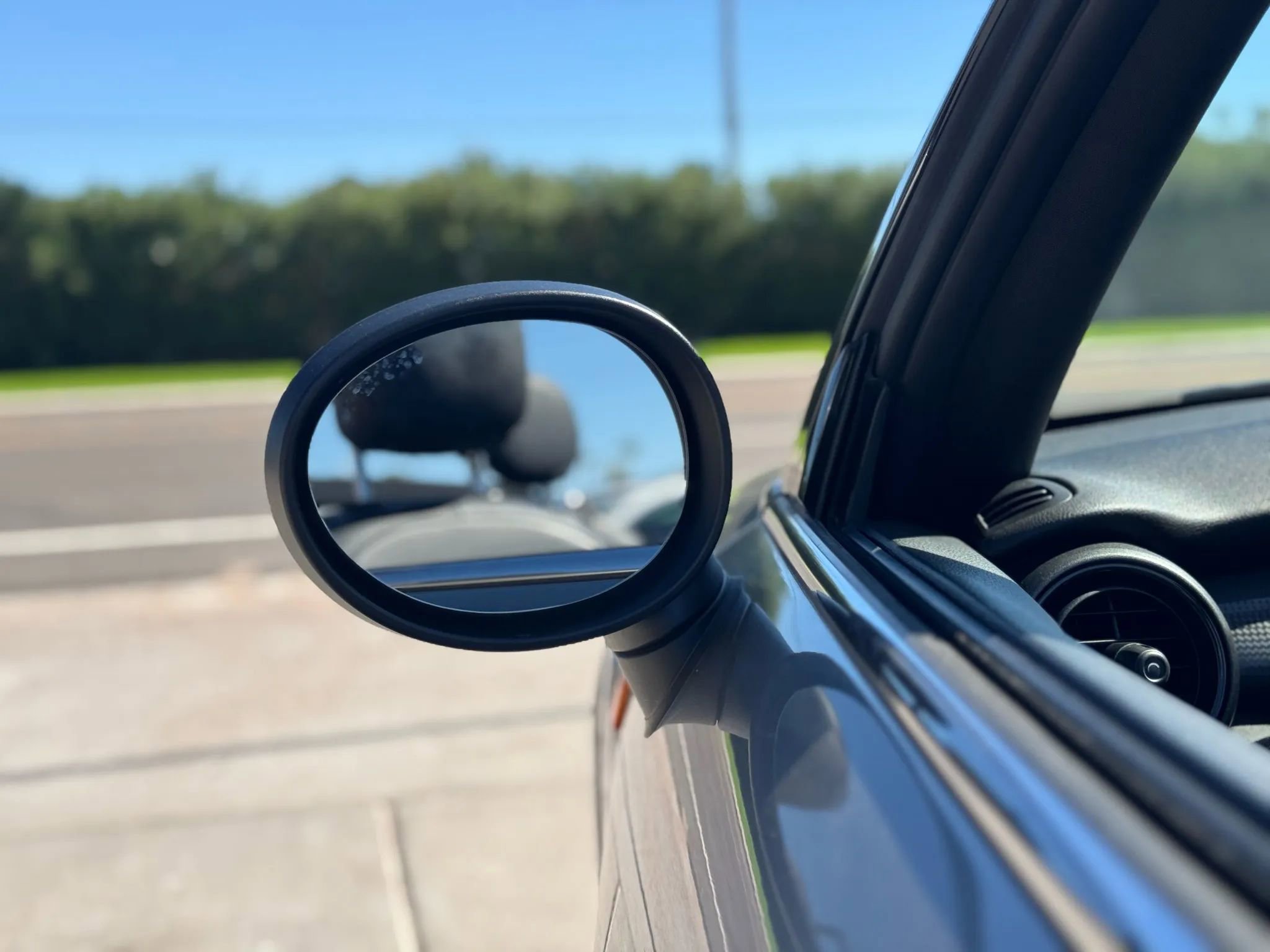 Used 2019 MINI Cooper Convertible image 27