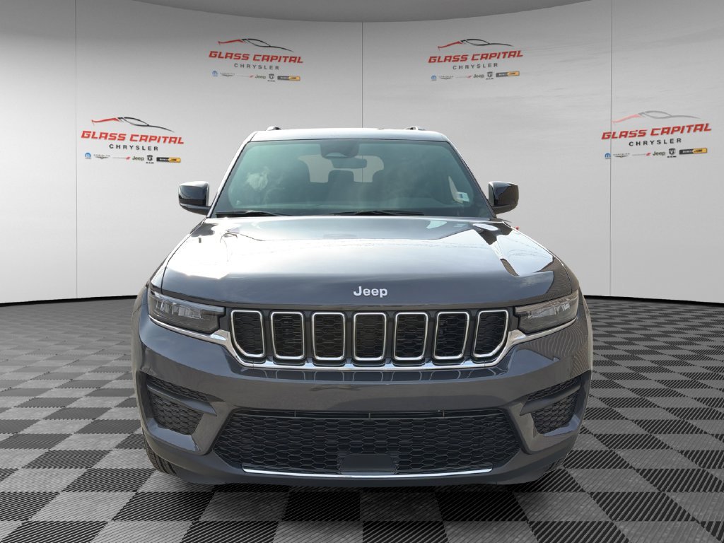 New 2026 Jeep Grand Cherokee Laredo X AWD/4WD image 2