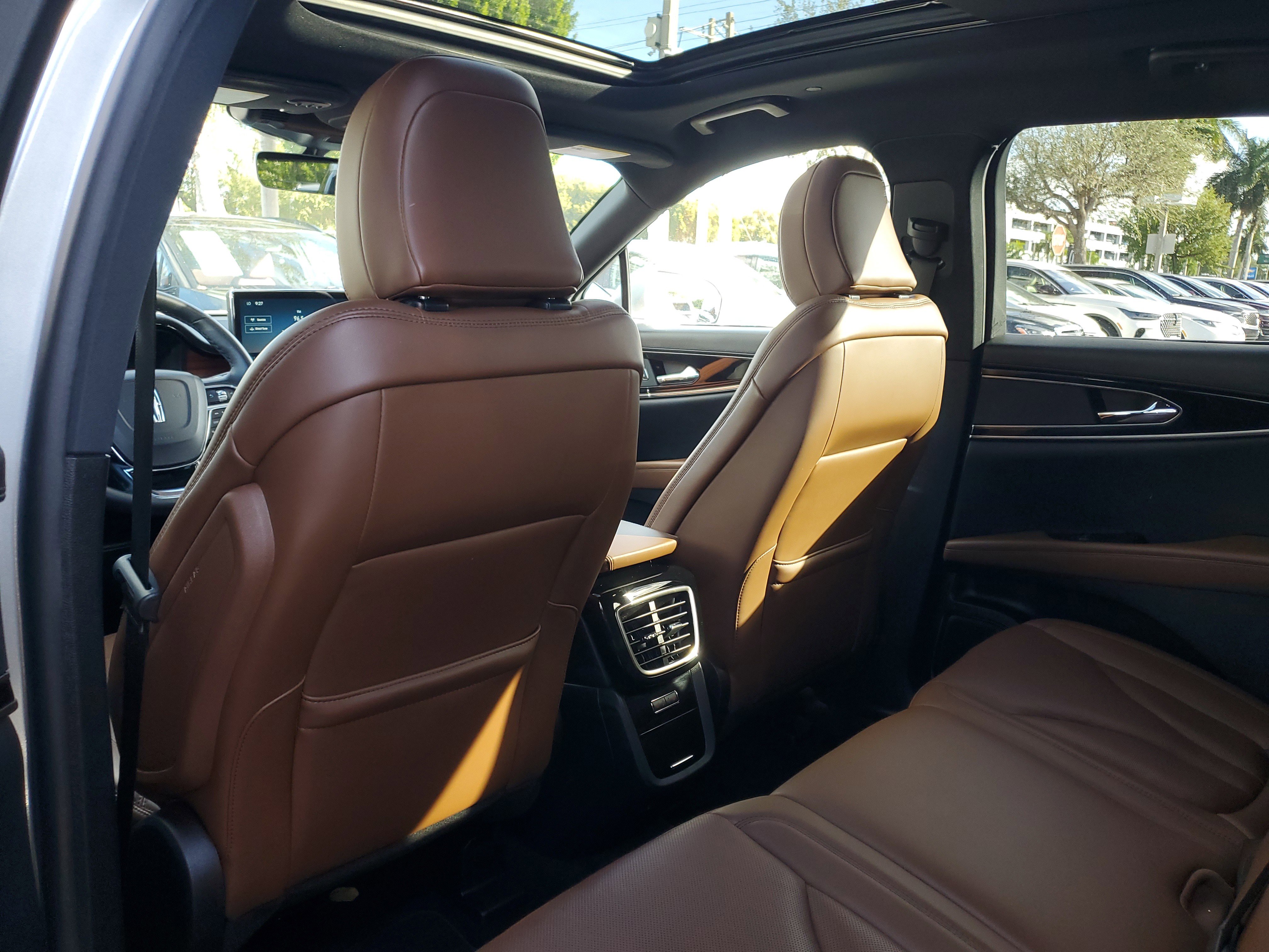 Certified 2023 Lincoln Nautilus Reserve image 8