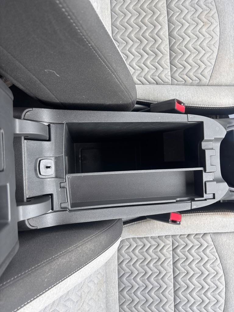 Used 2023 Chevrolet Equinox LS FWD image 23