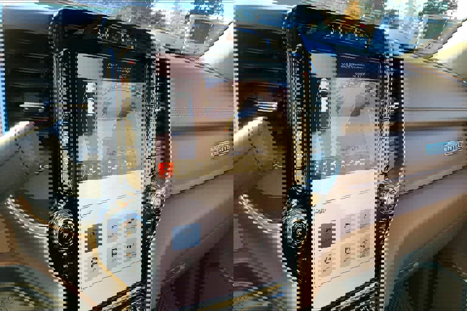 Used 2023 RAM 3500 Laramie image 27