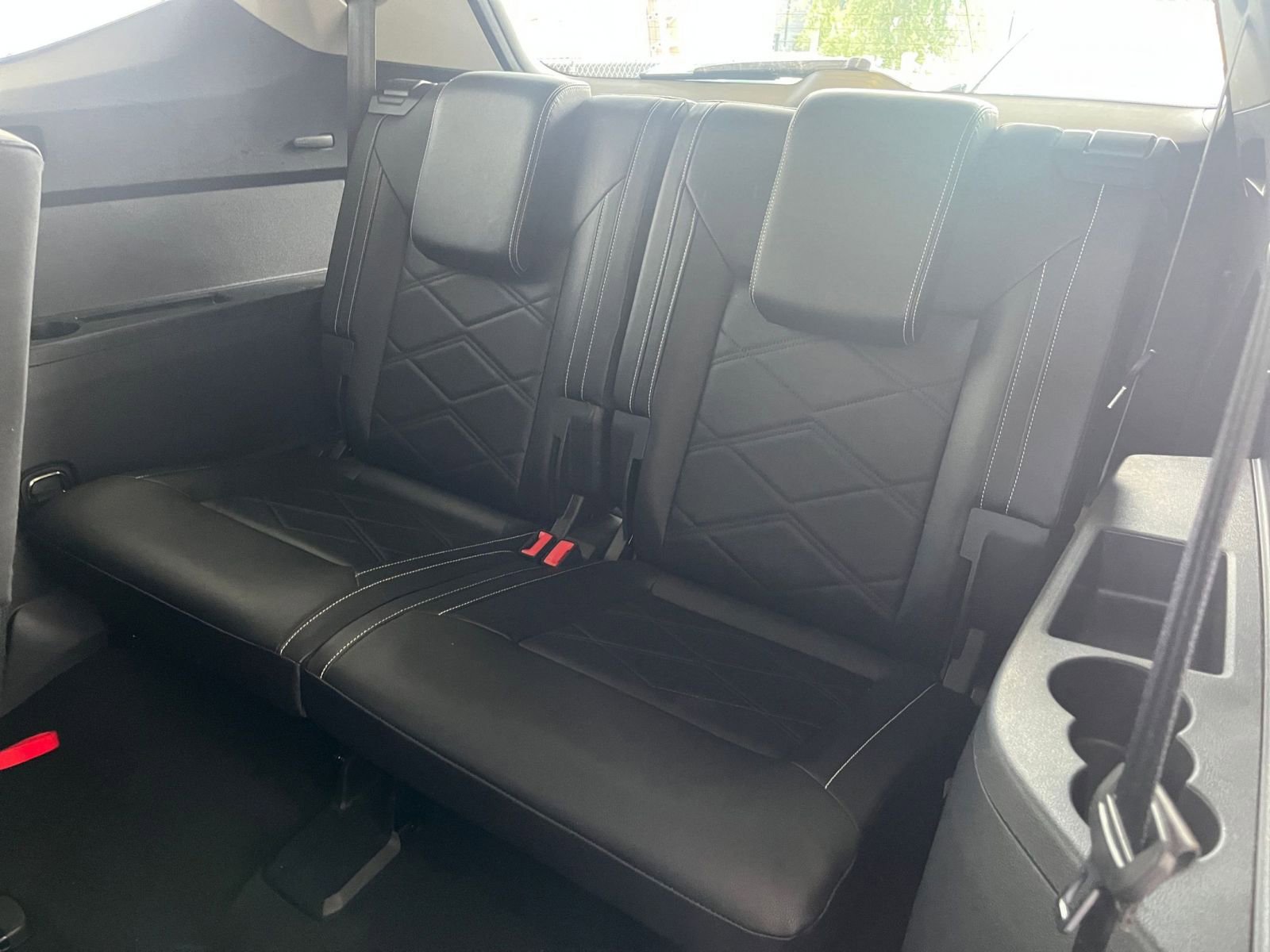 Used 2025 Volkswagen Atlas SE AWD/4WD image 31