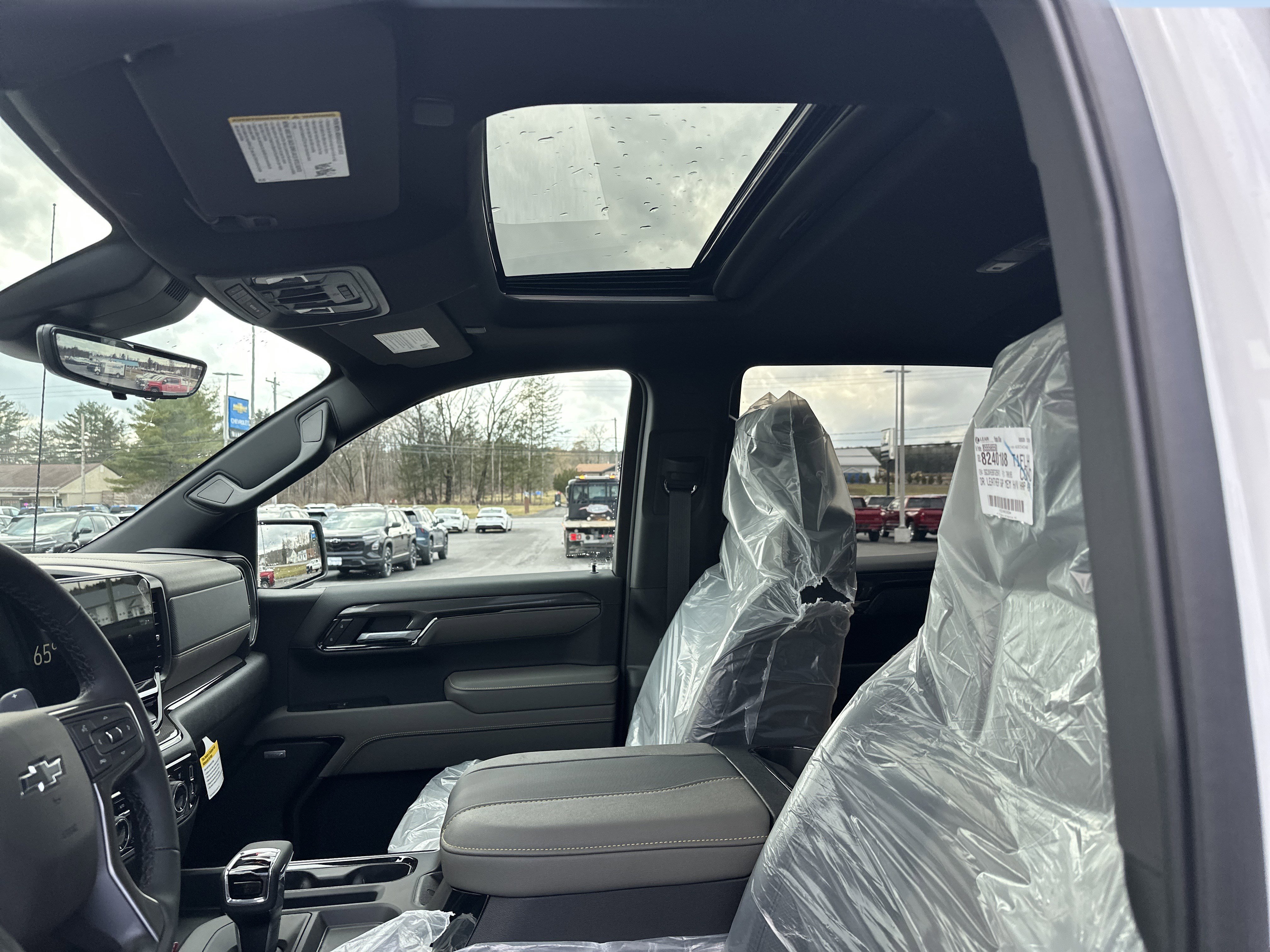 New 2026 Chevrolet Silverado 1500 ZR2 image 9