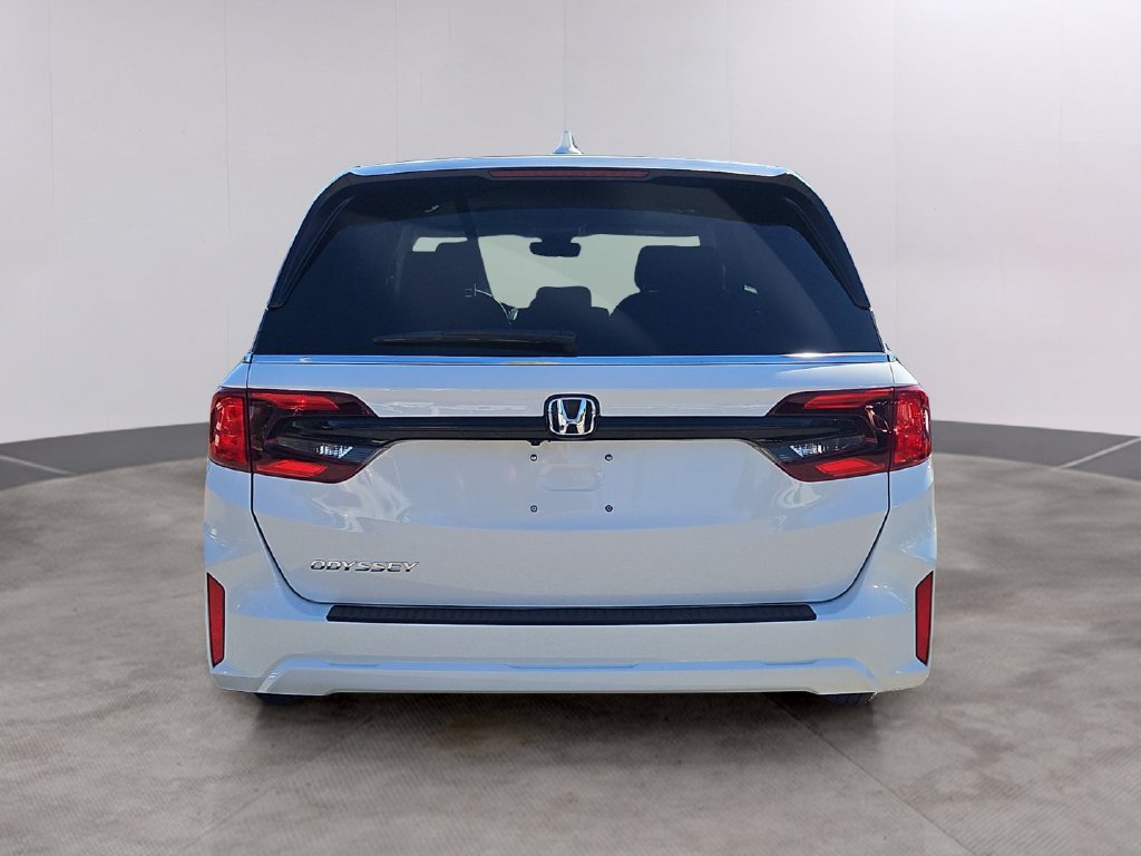 Certified 2026 Honda Odyssey EX-L image 5