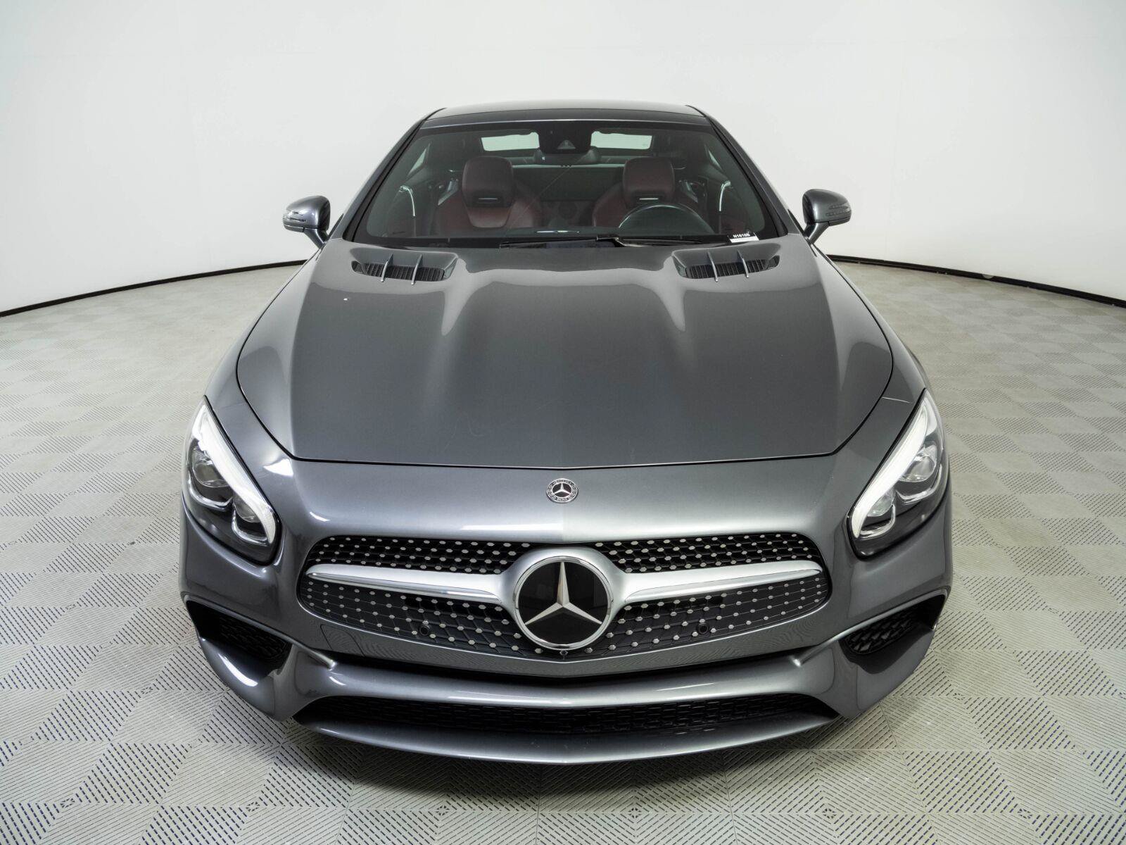 Used 2018 Mercedes-Benz SL 550 image 31