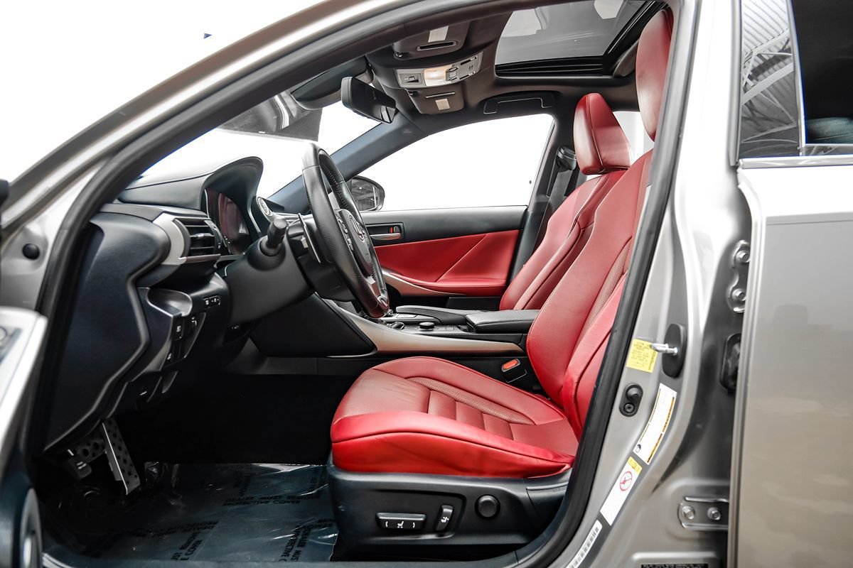 Used 2018 Lexus IS 300 F Sport w/ F Sport Package RWD image 4