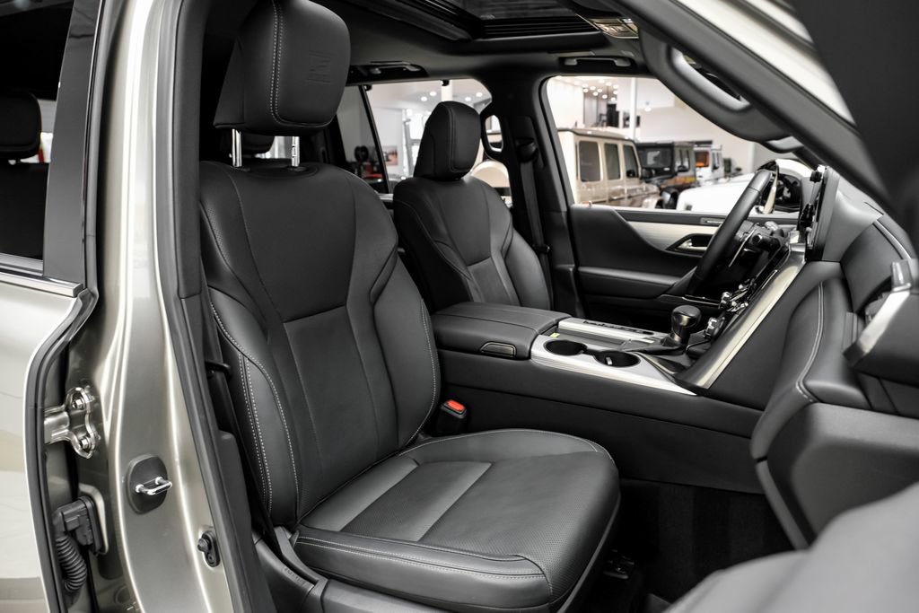 Used 2024 Lexus LX 600 F Sport AWD/4WD image 37