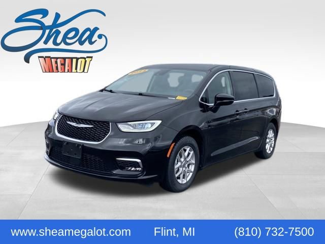 Used 2024 Chrysler Pacifica Touring-L
