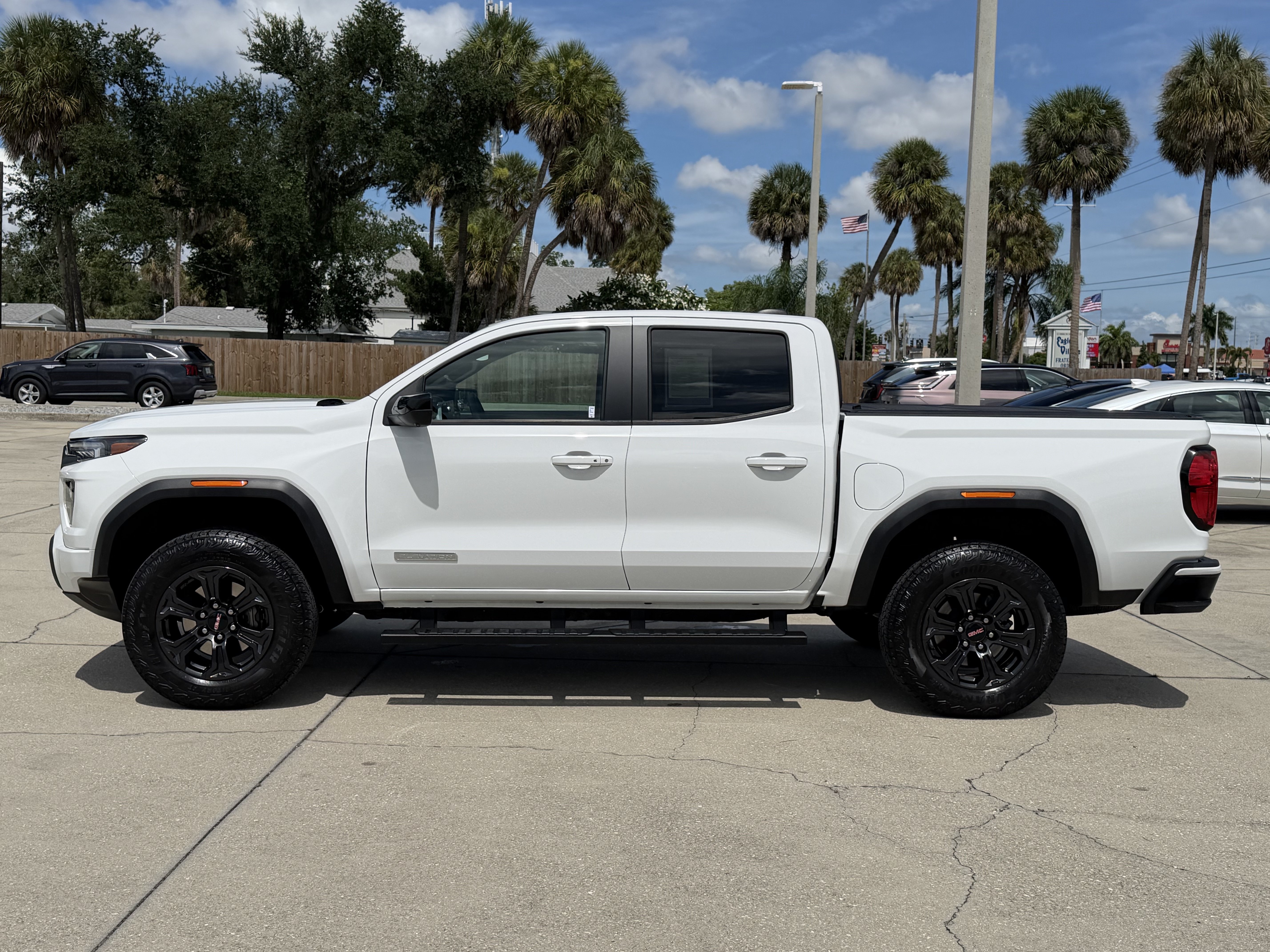 Used 2025 GMC Canyon Elevation w/ Convenience Package RWD image 6