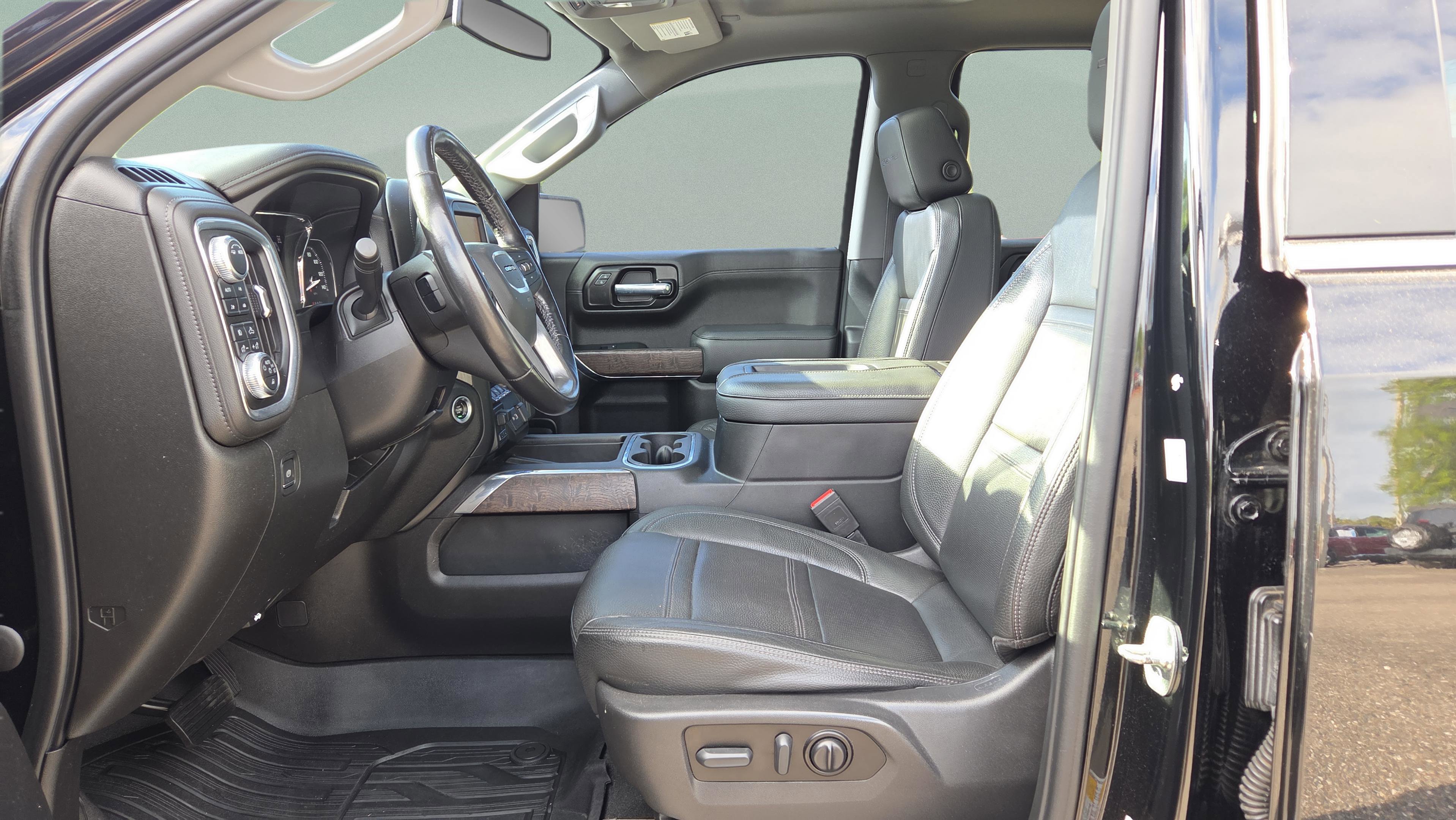 Used 2021 GMC Sierra 1500 Denali AWD/4WD image 10