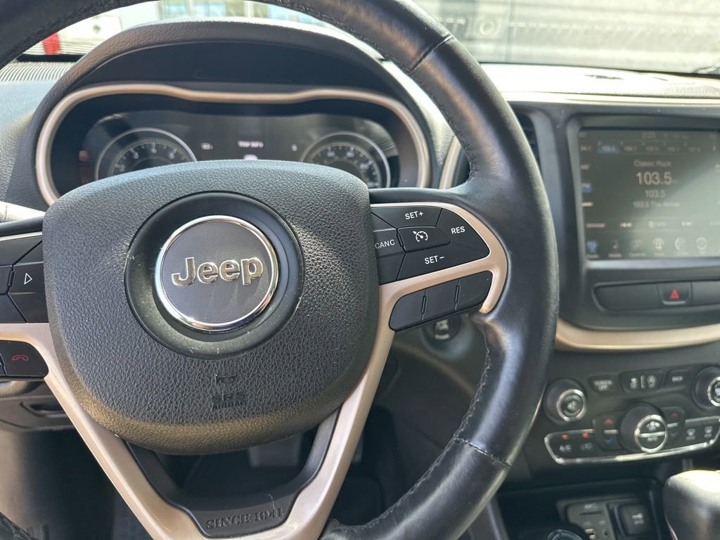 Used 2015 Jeep Cherokee Limited w/ Trailer Tow Group image 17