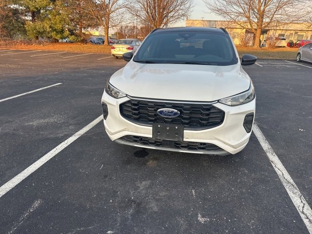 Used 2024 Ford Escape ST-Line w/ Tech Pack #1 image 2