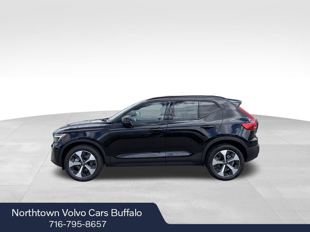New 2026 Volvo XC40 B5 Core w/ Protection Package Premier AWD/4WD image 2