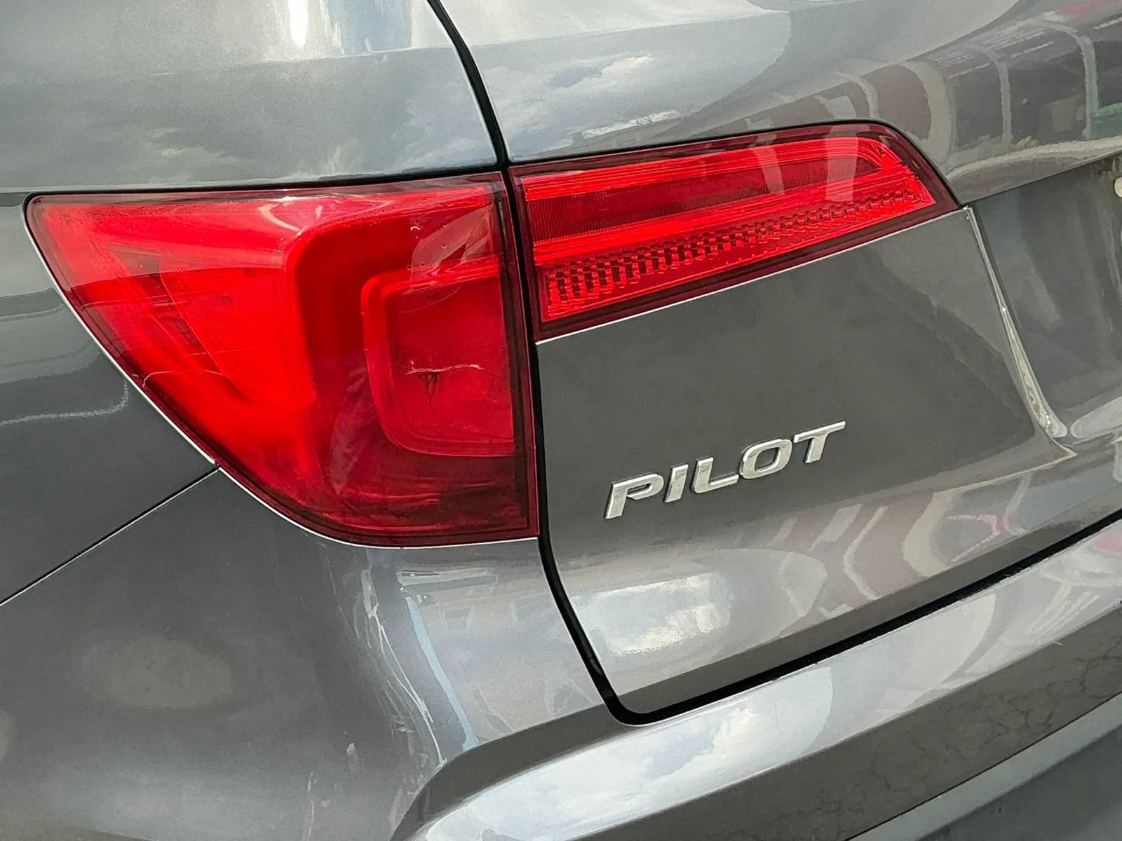 Used 2016 Honda Pilot EX-L image 11