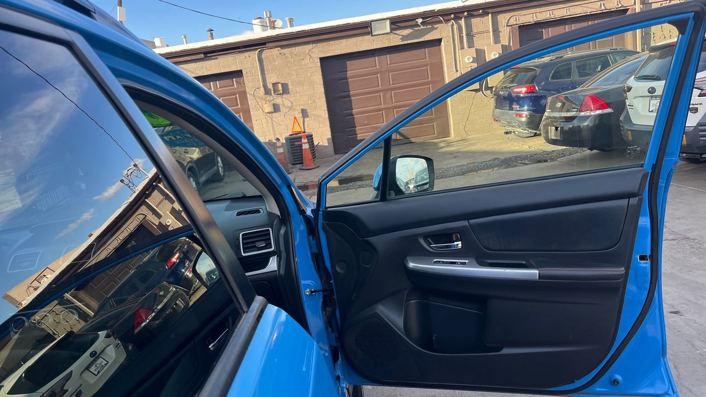 Used 2016 Subaru Crosstrek 2.0i Limited image 11