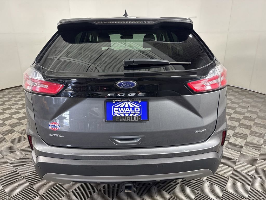Used 2024 Ford Edge SEL w/ Convenience Package image 7